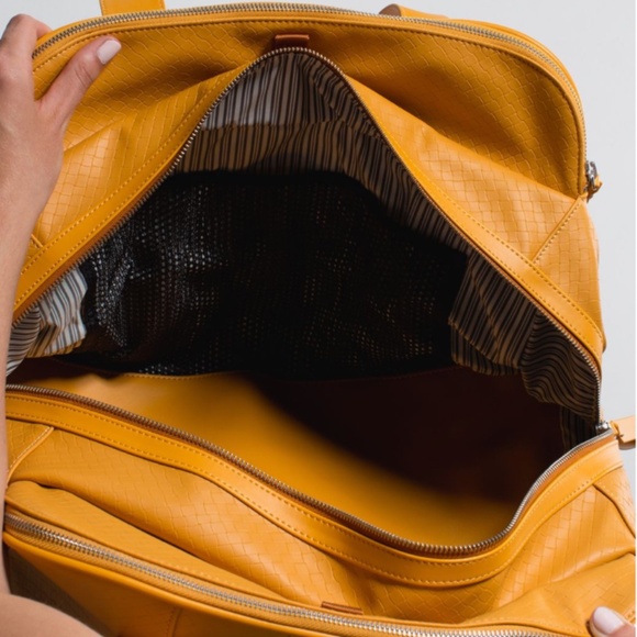 Lululemon Two Times a Yogi Bag Burnt Gold - Picture 6 of 16